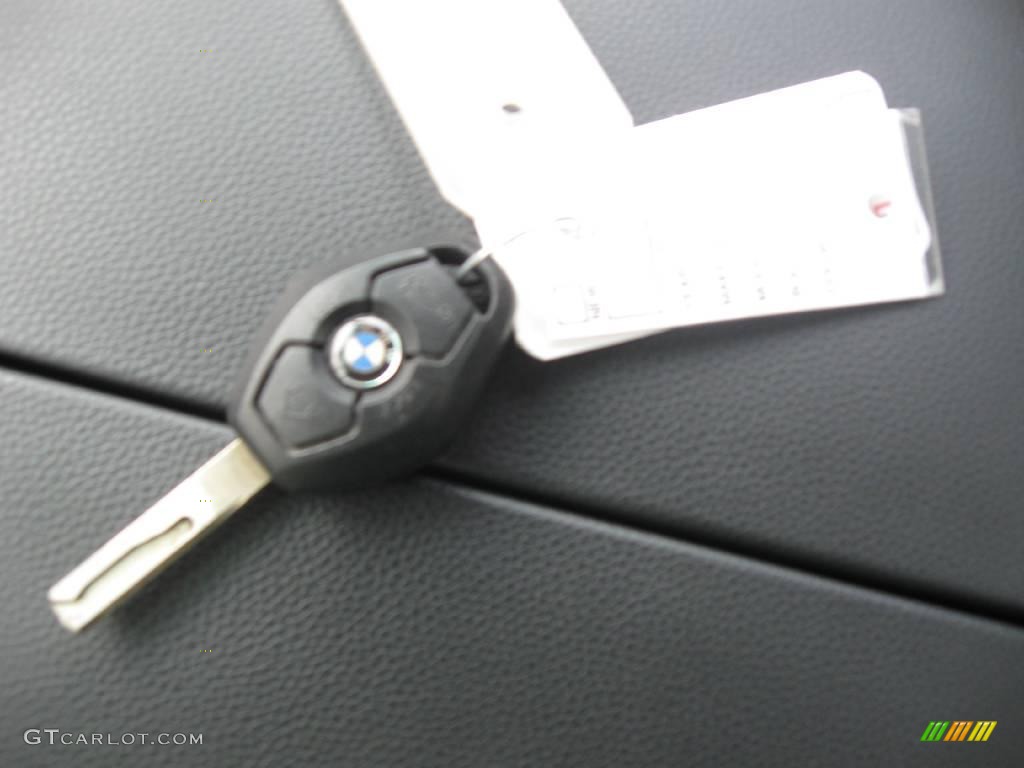 2006 3 Series 325i Coupe - Alpine White / Sand photo #32