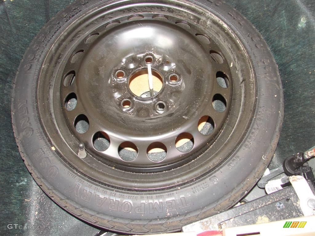 2008 HHR LT - Dark Gray Metallic / Gray photo #33