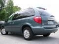 2007 Magnesium Pearl Chrysler Town & Country   photo #3