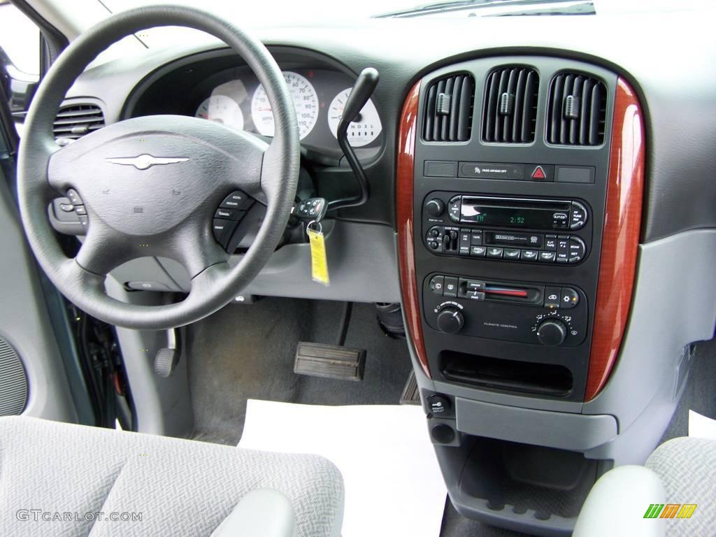 2007 Town & Country  - Magnesium Pearl / Medium Slate Gray photo #12
