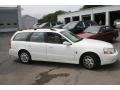 Cream White - L Series LW200 Wagon Photo No. 4