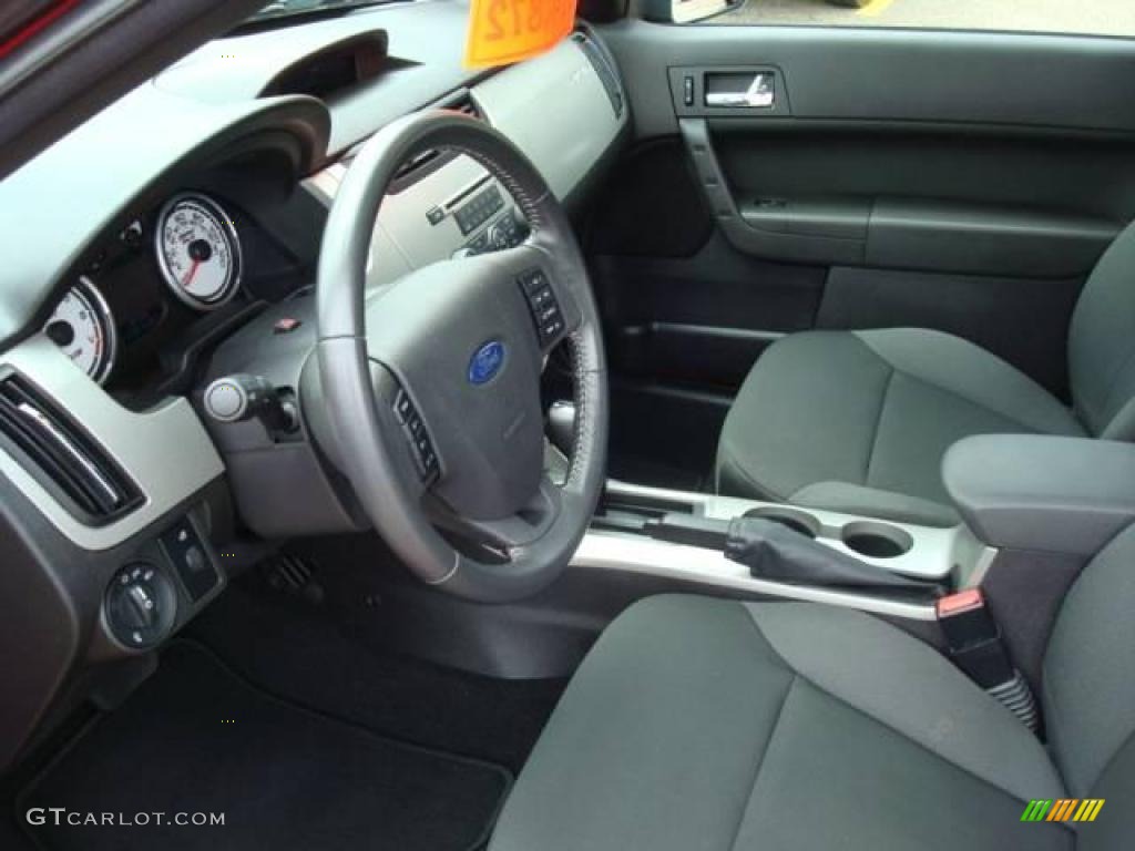 2008 Focus SES Coupe - Vermillion Red / Charcoal Black photo #14