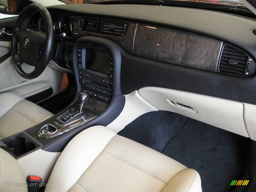 2007 Jaguar S-Type R Sport interior Photo #15300769