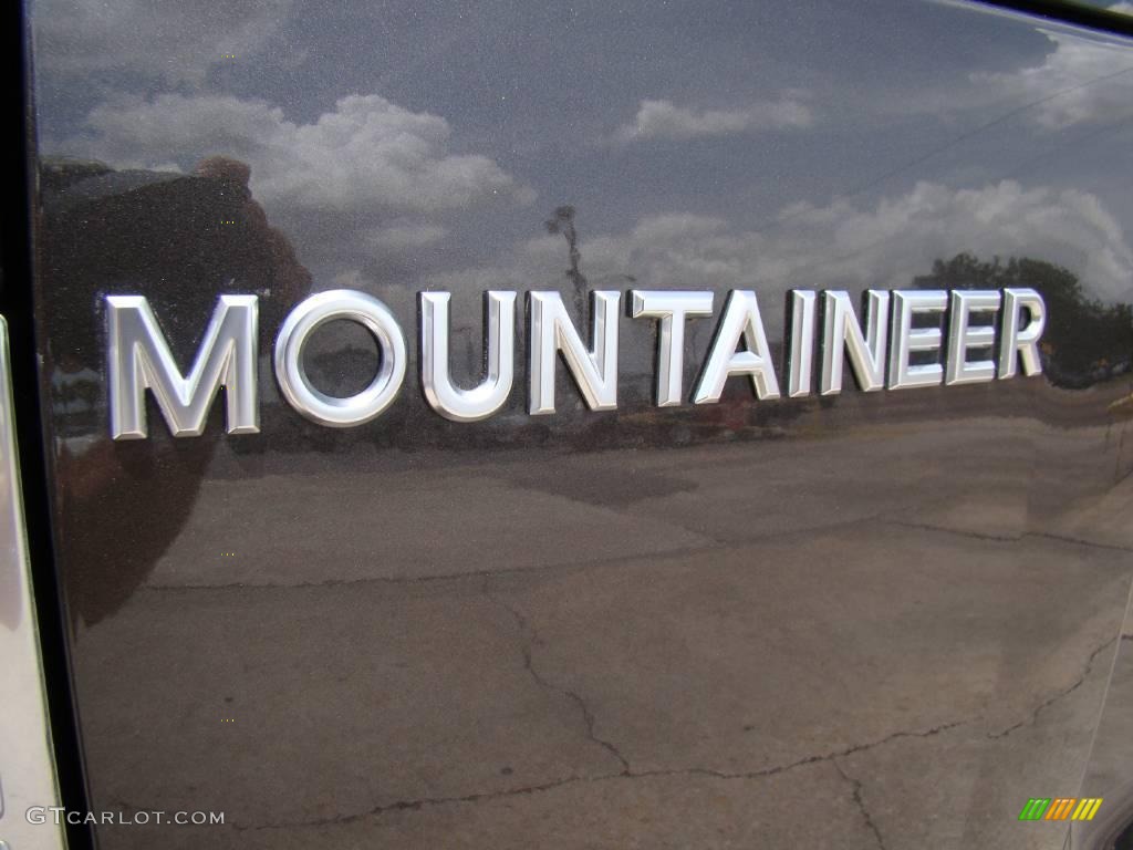 2006 Mountaineer Luxury AWD - Charcoal Beige Metallic / Charcoal Black photo #26