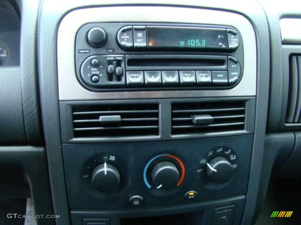 2004 Grand Cherokee Laredo 4x4 - Graphite Metallic / Dark Slate Gray photo #13