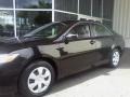 Black - Camry LE Photo No. 3