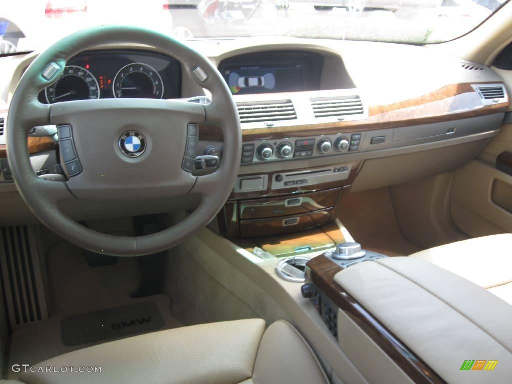 2006 7 Series 750i Sedan - Alpine White / Dark Beige/Beige III photo #25