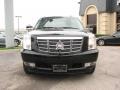 Black Raven - Escalade EXT AWD Photo No. 2