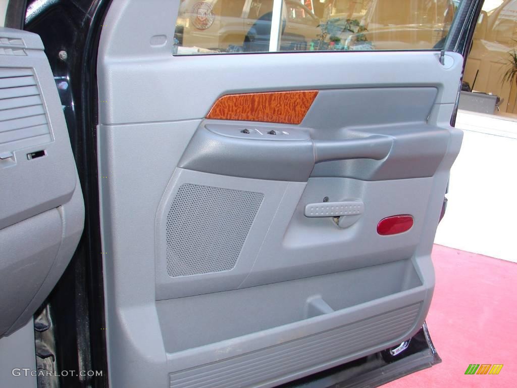2006 Ram 1500 SLT Quad Cab 4x4 - Brilliant Black Crystal Pearl / Medium Slate Gray photo #19