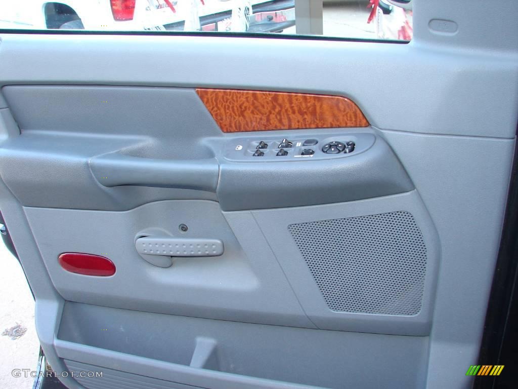 2006 Ram 1500 SLT Quad Cab 4x4 - Brilliant Black Crystal Pearl / Medium Slate Gray photo #20