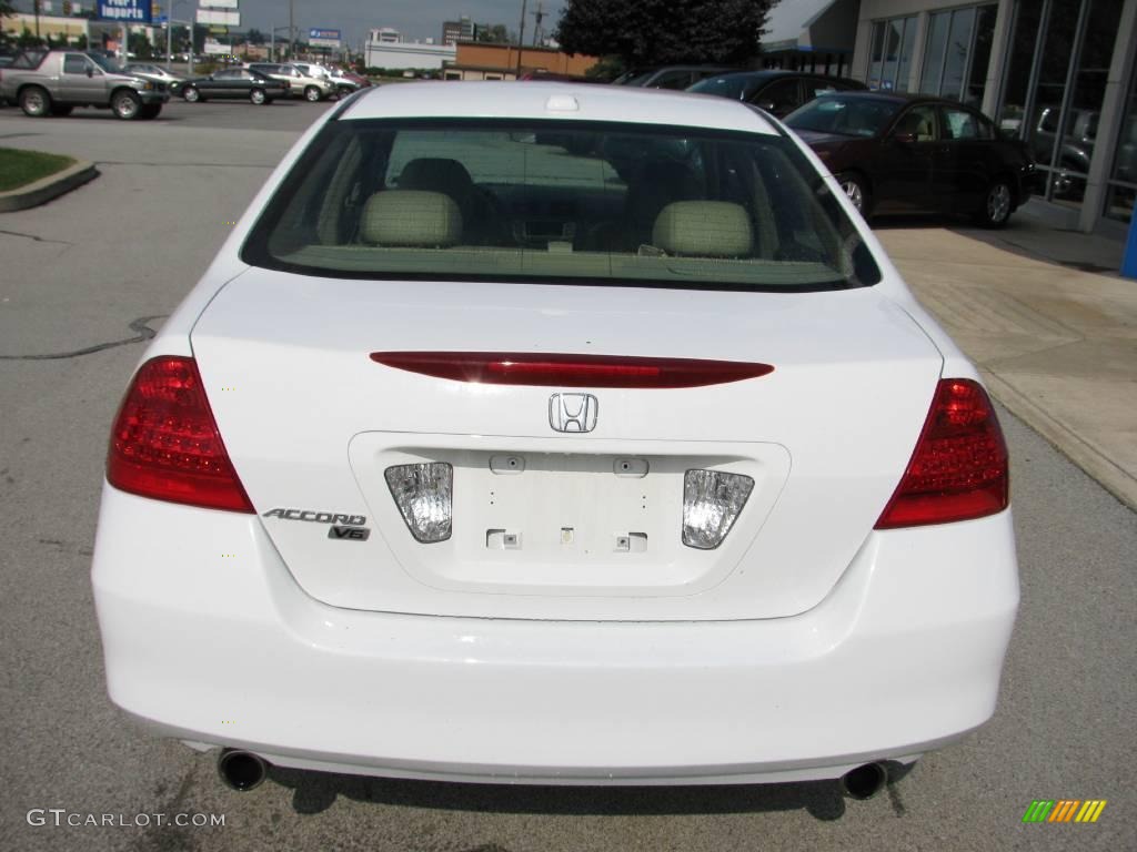 2006 Accord EX-L V6 Sedan - Taffeta White / Ivory photo #5