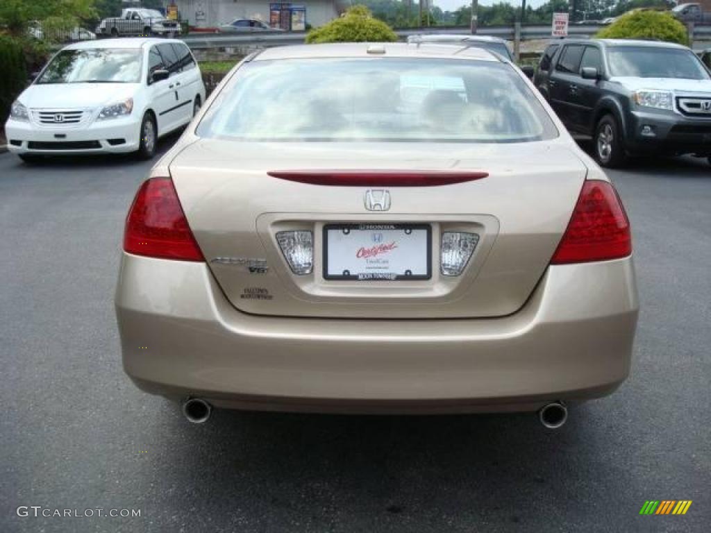 2006 Accord EX-L V6 Sedan - Desert Mist Metallic / Ivory photo #3