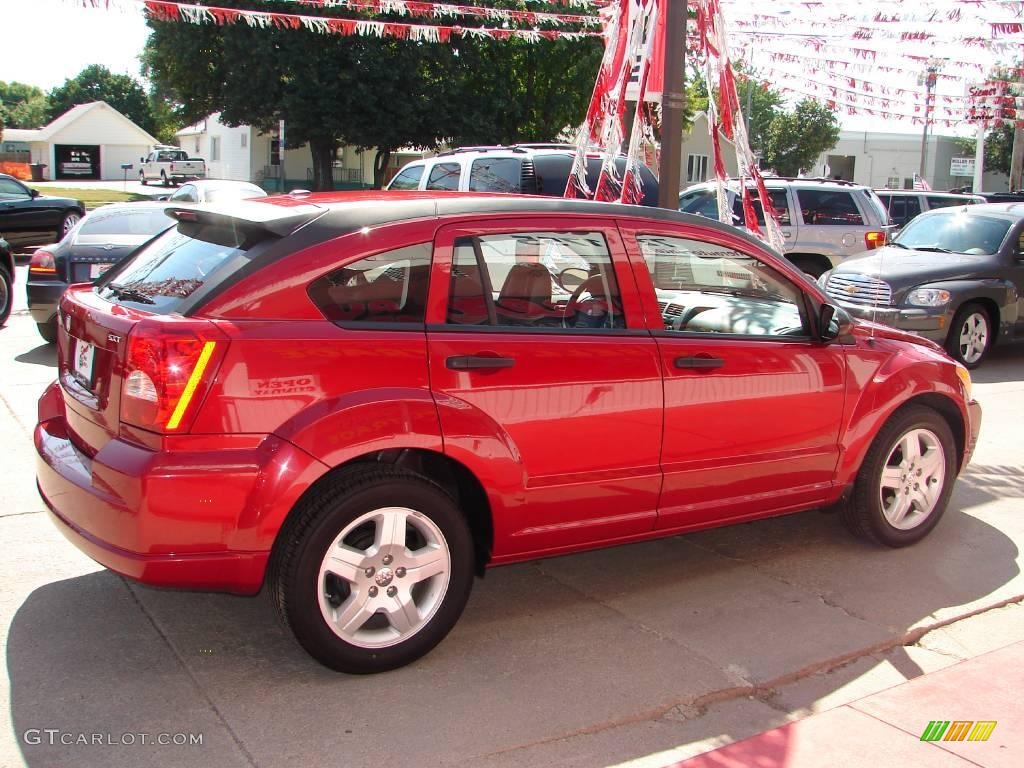 2008 Caliber SXT - Inferno Red Crystal Pearl / Dark Slate Gray photo #5