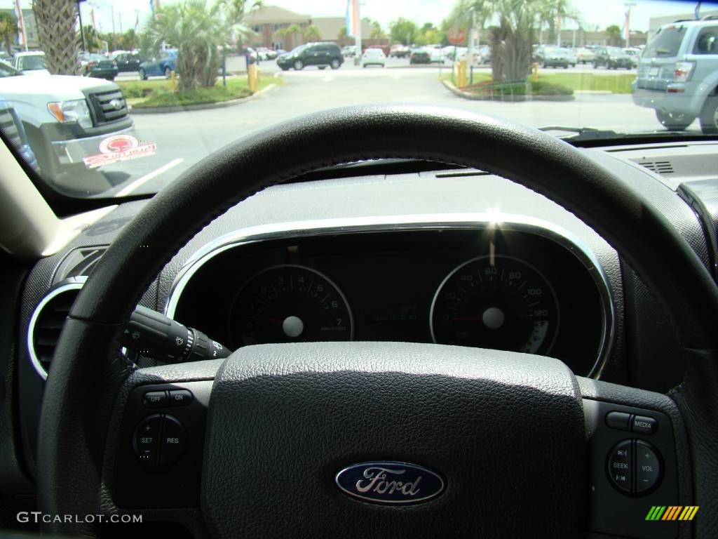 2008 Explorer XLT - Vapor Silver Metallic / Black/Stone photo #18