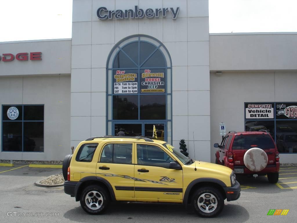 2002 Tracker ZR2 4WD Hard Top - Yellow / Medium Gray photo #1