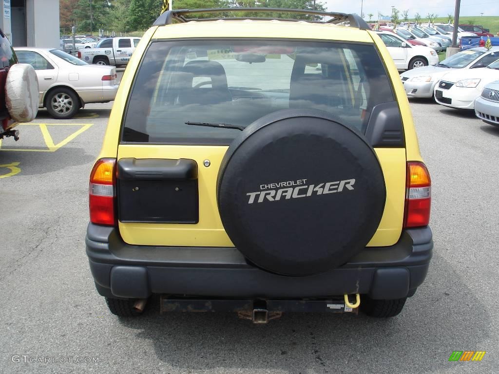 2002 Tracker ZR2 4WD Hard Top - Yellow / Medium Gray photo #3