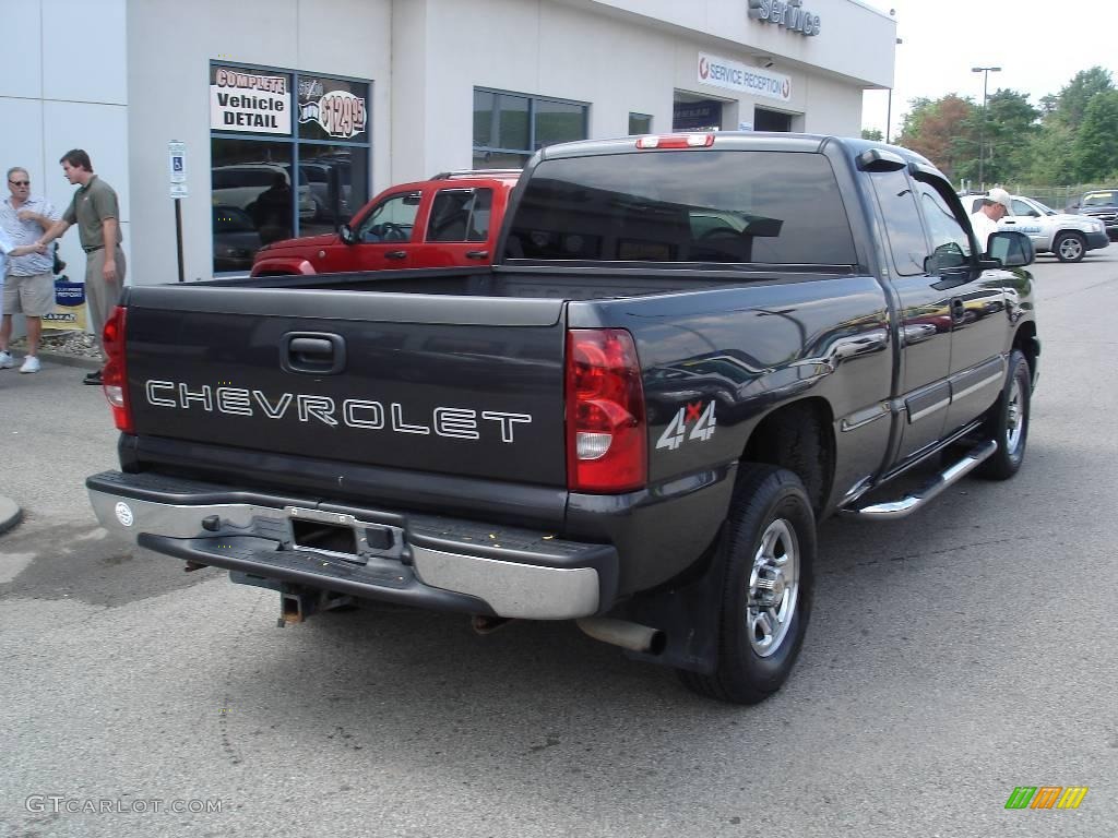2003 Silverado 1500 LS Extended Cab 4x4 - Dark Gray Metallic / Medium Gray photo #2