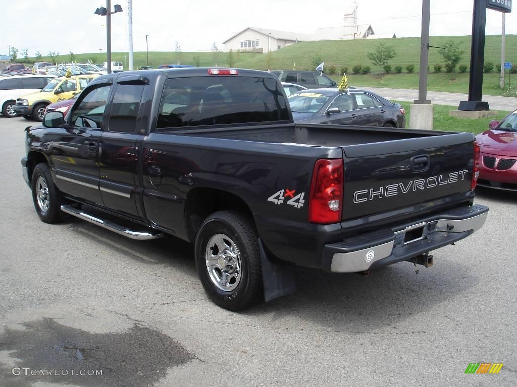 2003 Silverado 1500 LS Extended Cab 4x4 - Dark Gray Metallic / Medium Gray photo #4