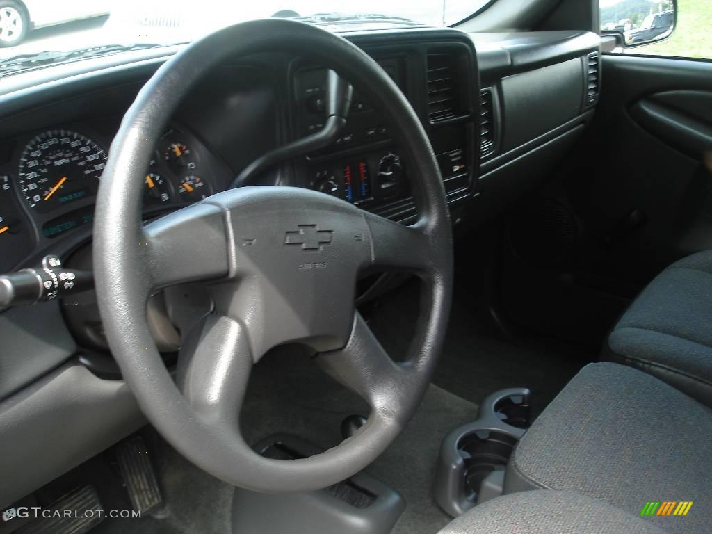 2003 Silverado 1500 LS Extended Cab 4x4 - Dark Gray Metallic / Medium Gray photo #7