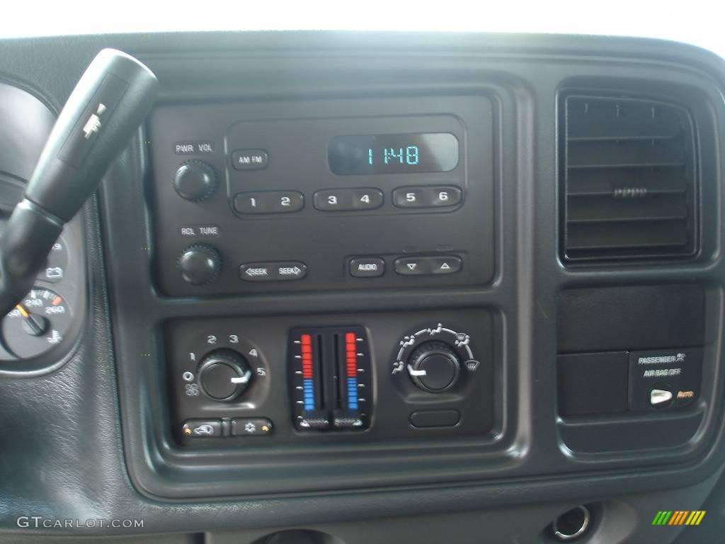 2003 Silverado 1500 LS Extended Cab 4x4 - Dark Gray Metallic / Medium Gray photo #22