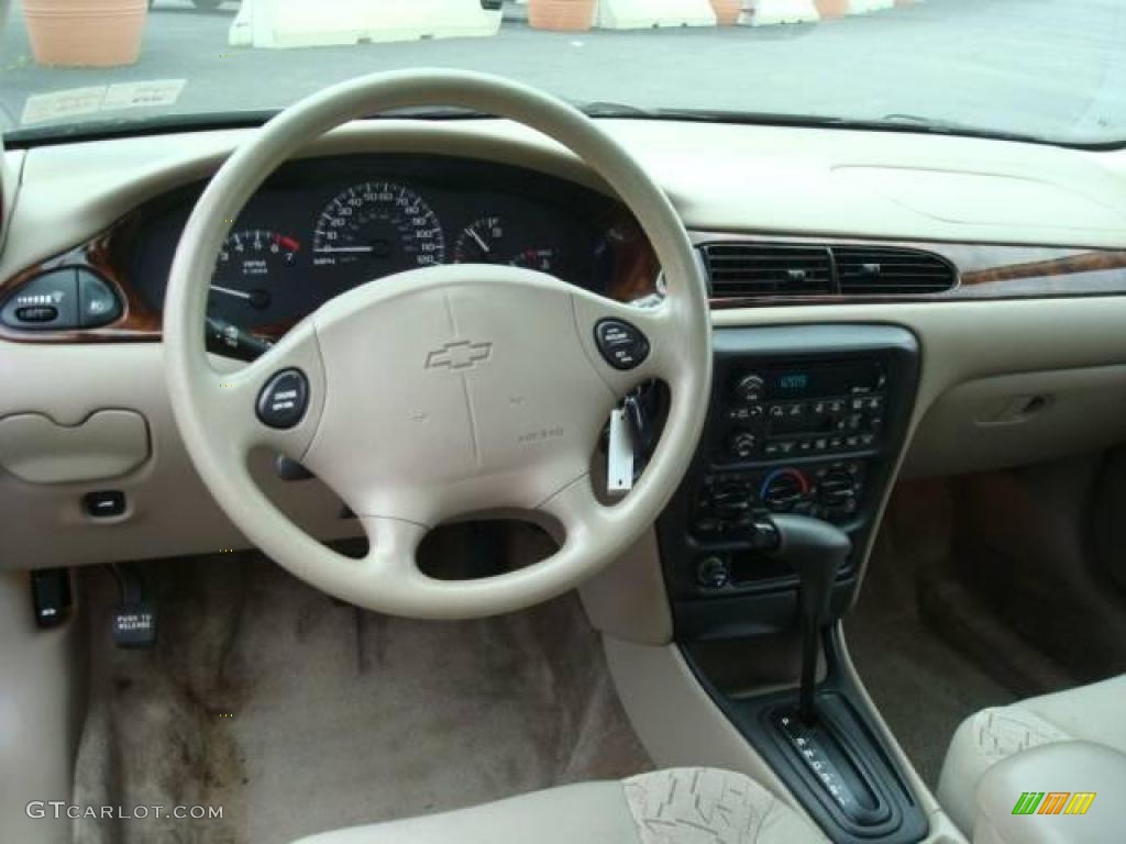 2003 Malibu LS Sedan - Medium Forest Green Metallic / Neutral Beige photo #12