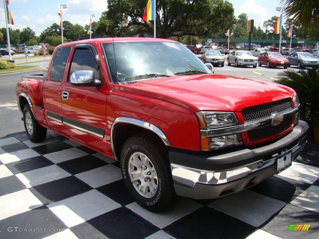 2004 Silverado 1500 LS Extended Cab - Victory Red / Dark Charcoal photo #7