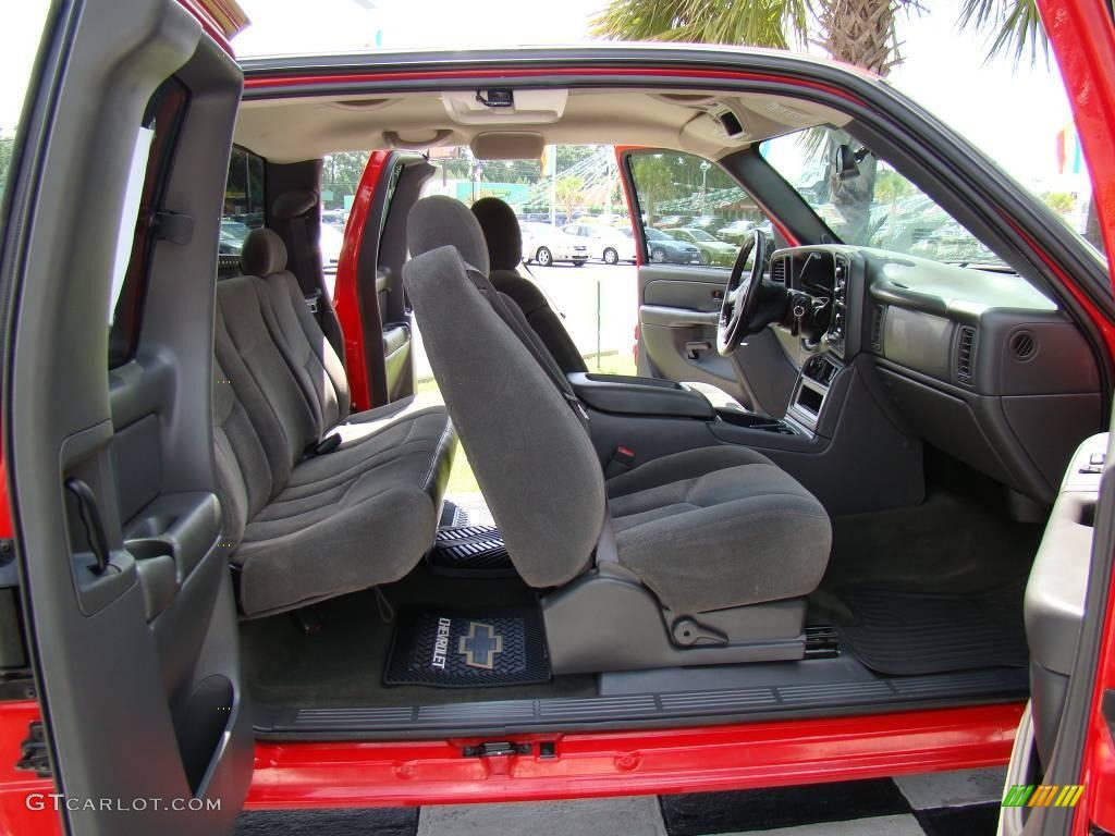 2004 Silverado 1500 LS Extended Cab - Victory Red / Dark Charcoal photo #11