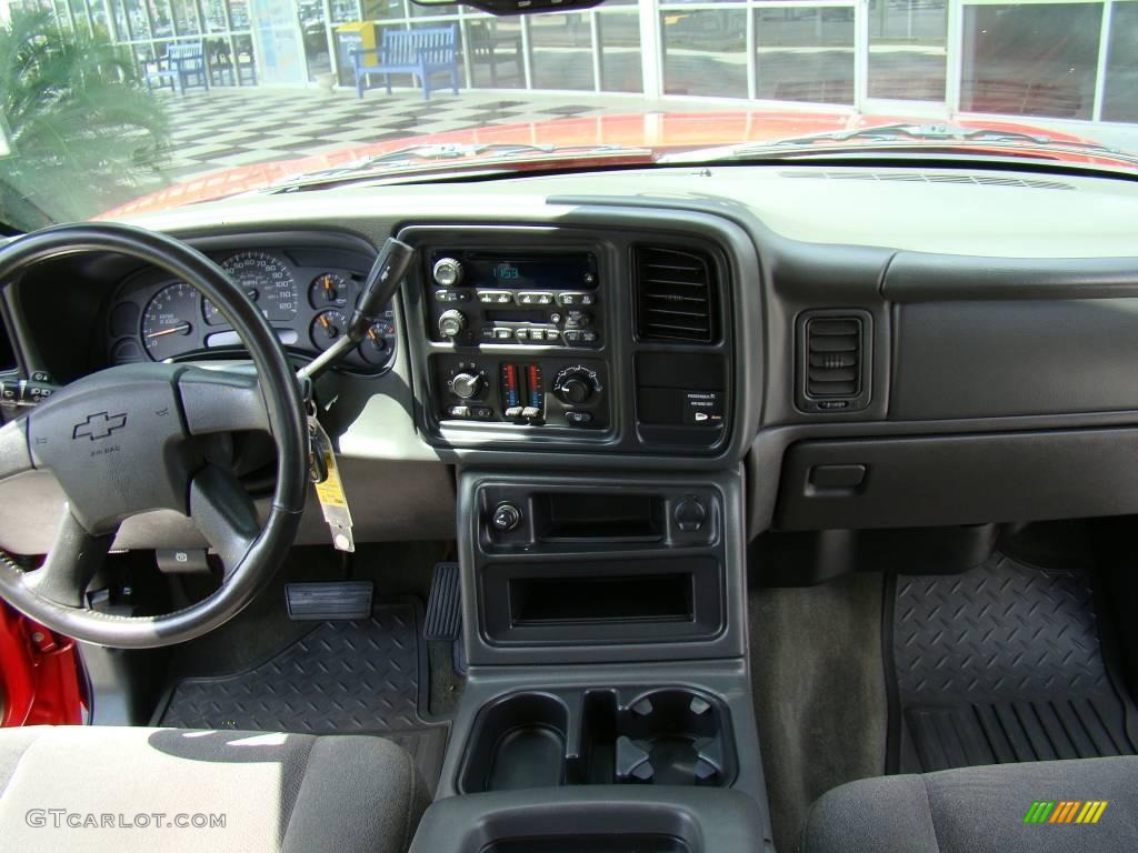 2004 Silverado 1500 LS Extended Cab - Victory Red / Dark Charcoal photo #12