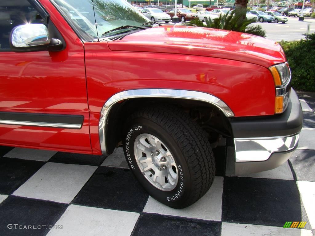 2004 Silverado 1500 LS Extended Cab - Victory Red / Dark Charcoal photo #20