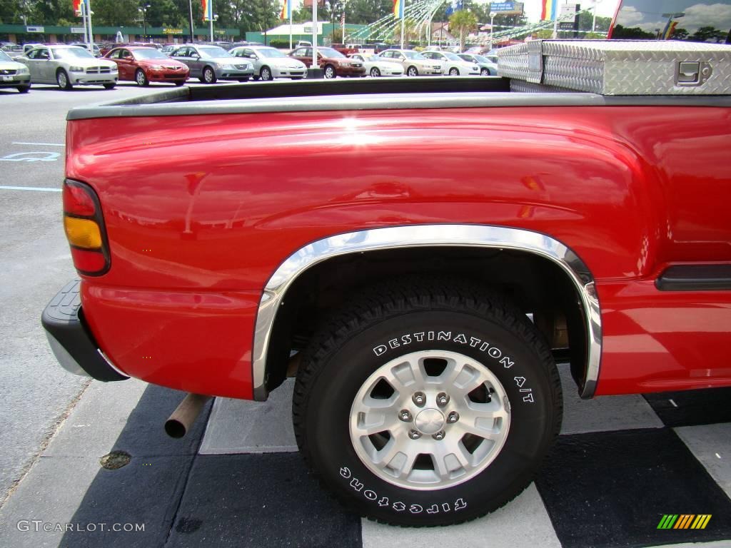 2004 Silverado 1500 LS Extended Cab - Victory Red / Dark Charcoal photo #23
