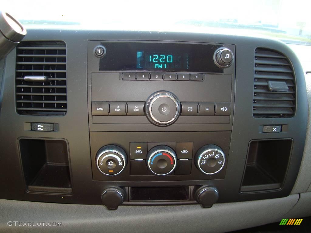 2007 Silverado 1500 Regular Cab - Summit White / Light Titanium/Ebony Black photo #14