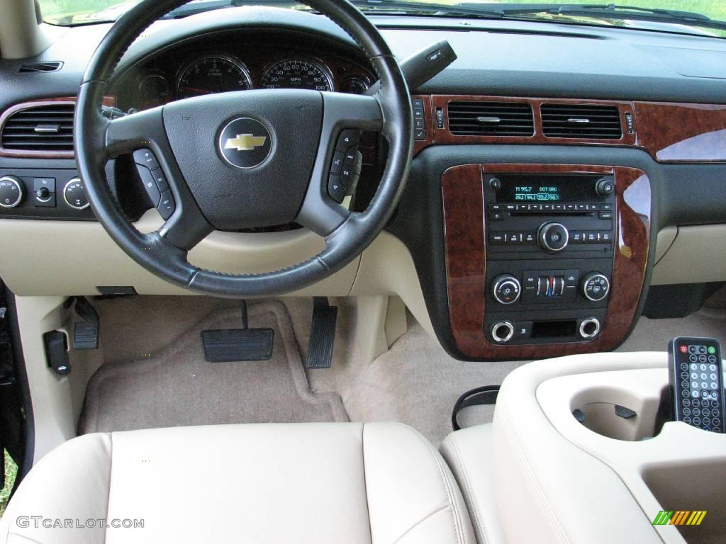 2007 Suburban 1500 LTZ 4x4 - Black / Light Cashmere/Ebony photo #10