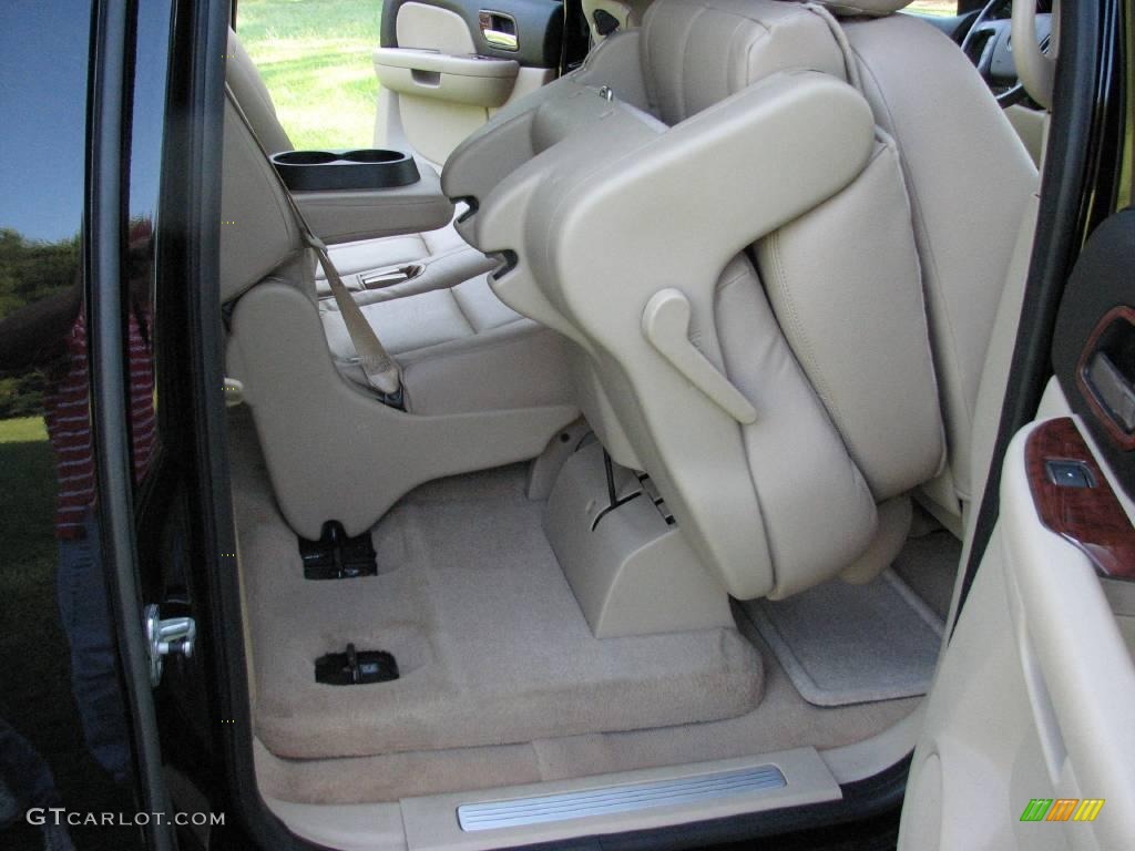 2007 Suburban 1500 LTZ 4x4 - Black / Light Cashmere/Ebony photo #16