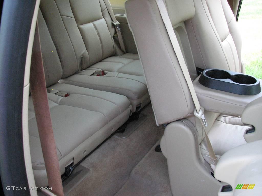 2007 Suburban 1500 LTZ 4x4 - Black / Light Cashmere/Ebony photo #19