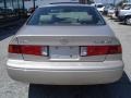 2001 Cashmere Beige Metallic Toyota Camry XLE  photo #6