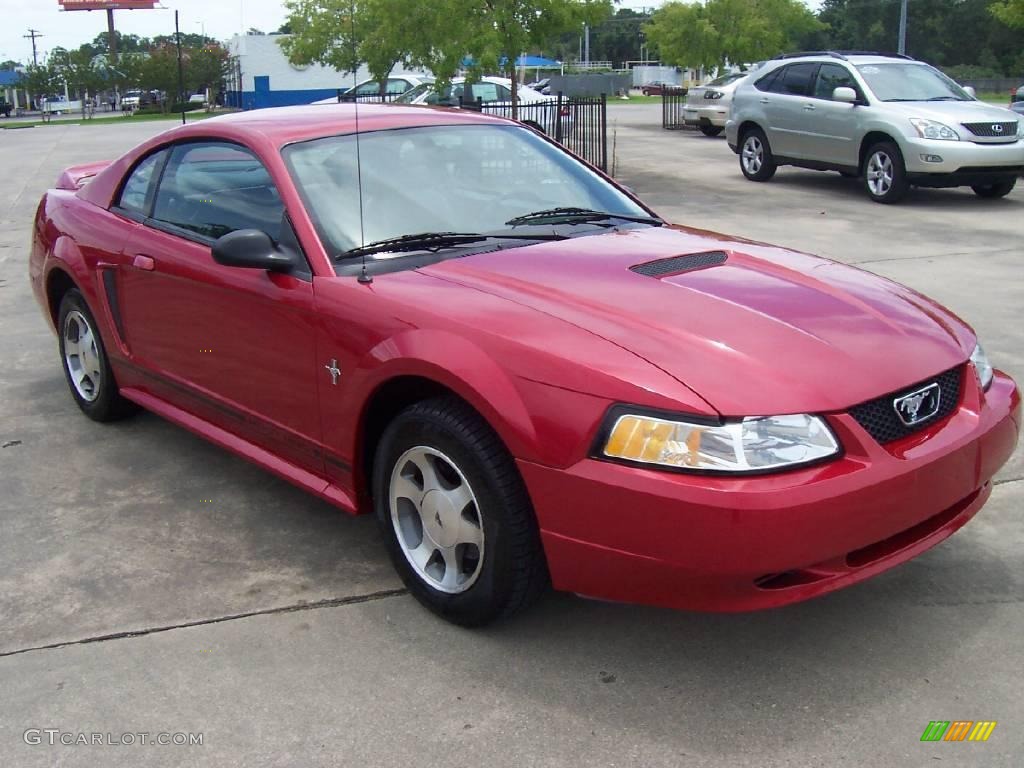 2000 Mustang V6 Coupe - Laser Red Metallic / Dark Charcoal photo #7
