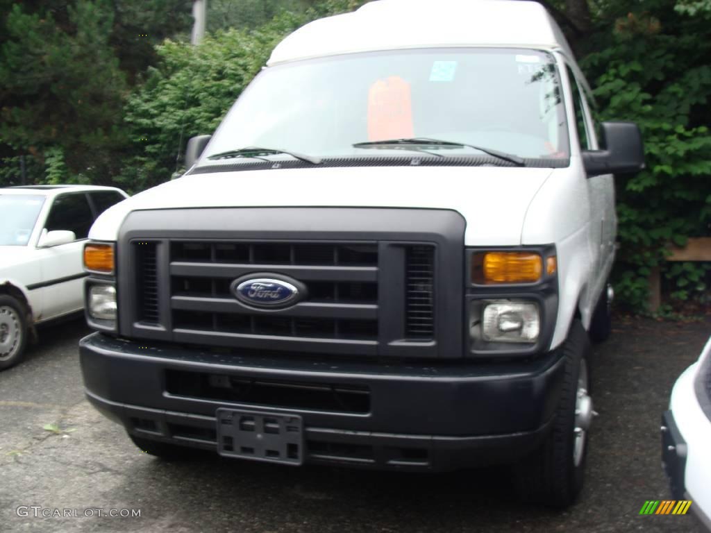 Oxford White Ford E Series Van
