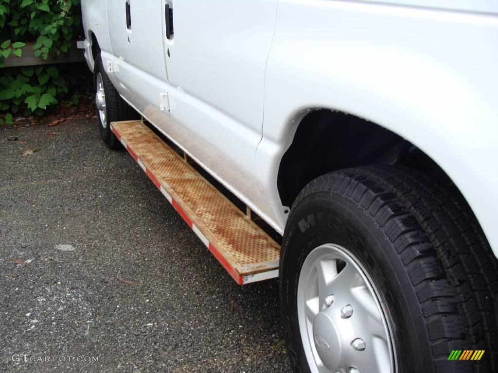 2008 E Series Van E250 Super Duty Passenger Conversion - Oxford White / Medium Flint photo #4