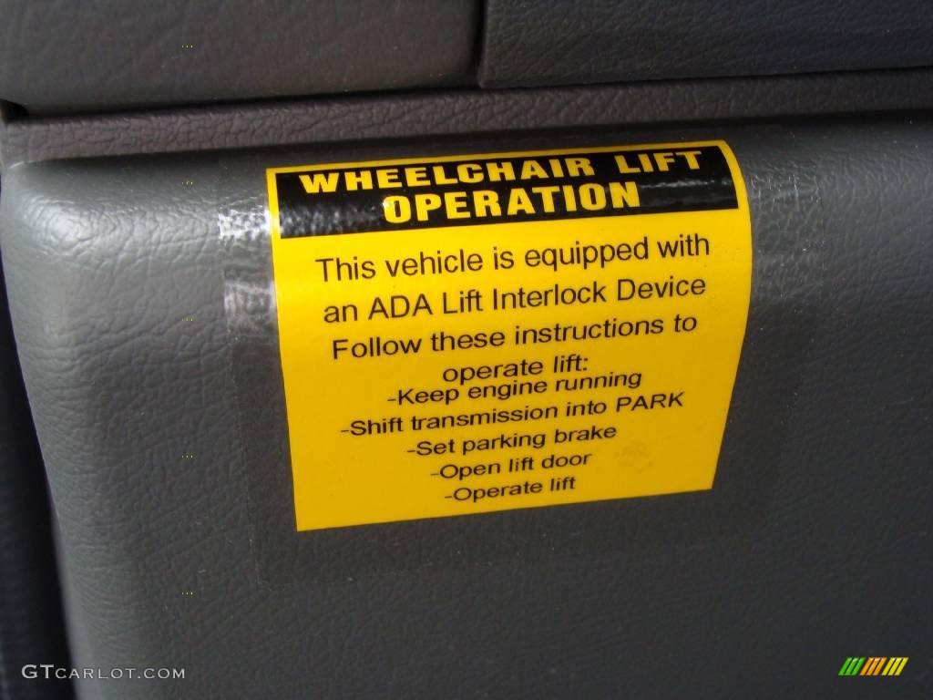 2008 E Series Van E250 Super Duty Passenger Conversion - Oxford White / Medium Flint photo #20