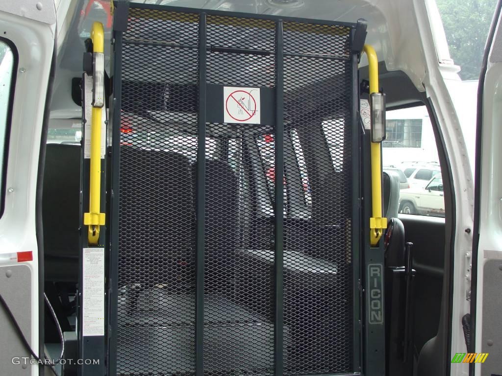 2008 E Series Van E250 Super Duty Passenger Conversion - Oxford White / Medium Flint photo #23