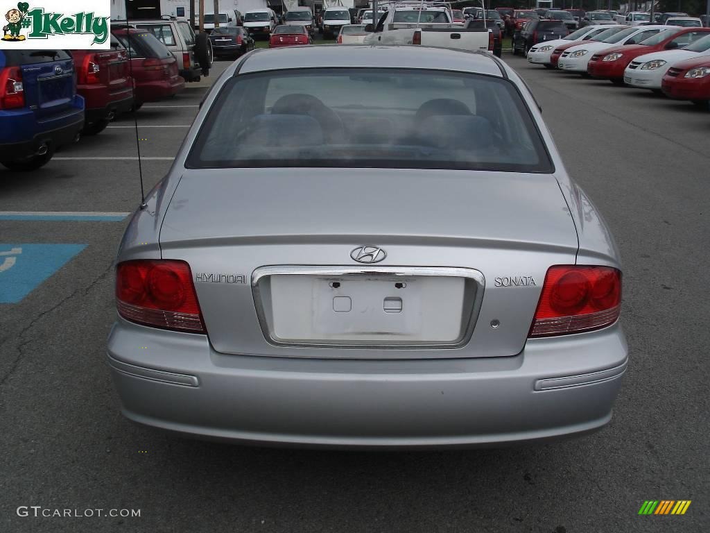 2002 Sonata  - Brilliant Silver / Black photo #3