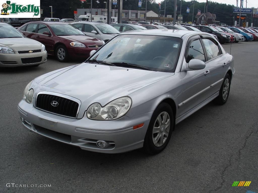 2002 Sonata  - Brilliant Silver / Black photo #14