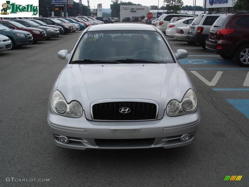 2002 Sonata  - Brilliant Silver / Black photo #15