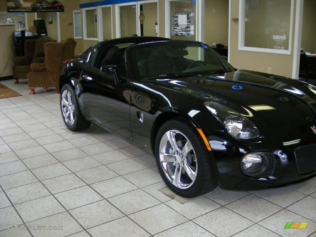 2009 Solstice GXP Coupe - Mysterious Black / Ebony/Red Stitching photo #4
