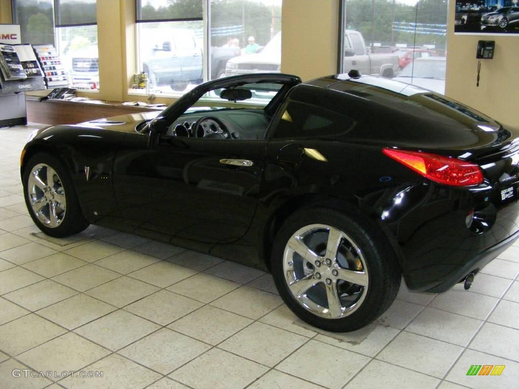 2009 Solstice GXP Coupe - Mysterious Black / Ebony/Red Stitching photo #8