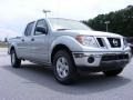 Radiant Silver - Frontier SE Crew Cab Photo No. 4
