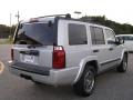 2006 Bright Silver Metallic Jeep Commander   photo #3