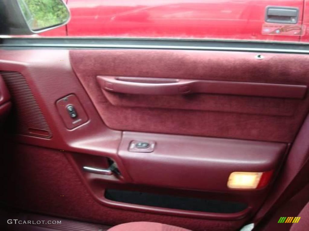 1991 Taurus GL Sedan - Currant Red Metallic / Red photo #12