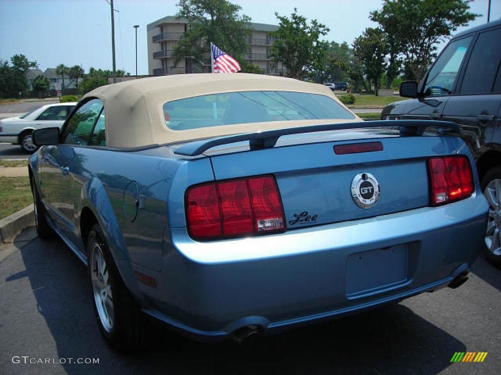 2006 Mustang GT Premium Convertible - Windveil Blue Metallic / Light Parchment photo #2
