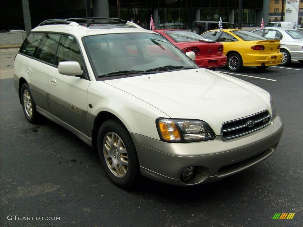 2001 Outback L.L.Bean Edition Wagon - White Frost Pearl / Beige photo #5